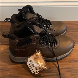 Khombu waterproof boots NEW